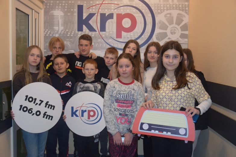 Uczniowie ze szkoły w Dębem Małym zawitali do radia