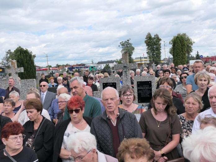 Łochów: Uroczystości pogrzebowe śp. ks. kan. Romana Szmurło